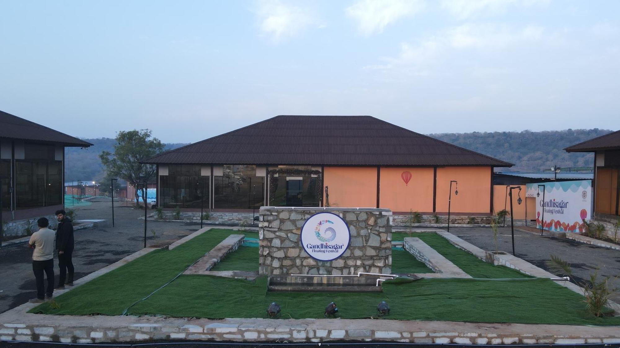 Gandhisagar Forest Retreat Hotel Gurla Exterior photo